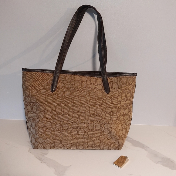Coach Taylor Signature "C" All Tote/Satchel Bag/Purse Khakis & Brown - Picture 4 of 16